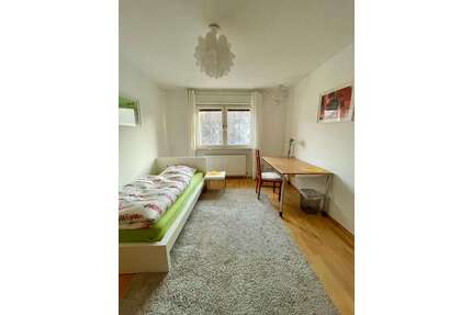 WG-Zimmer in Frankfurt am Main 700,00 € 15 m²