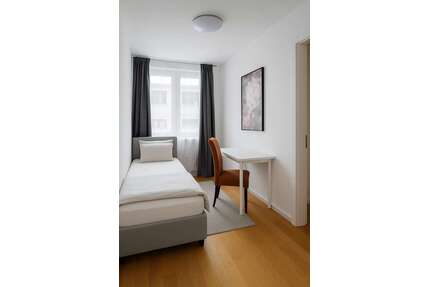 WG-Zimmer in Dachau 750,00 € 9 m²