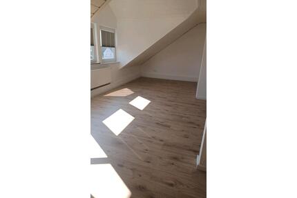 2 Zimmer Wohnung - 1.100,00&nbsp;EUR Kaltmiete, ca.&nbsp; 71,00&nbsp;m&sup2; in Villingen-Schwenningen (PLZ: 78054)