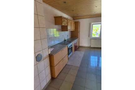 4 Zimmer Wohnung zu Vermieten - 750,00&nbsp;EUR Kaltmiete, ca.&nbsp; 80,00&nbsp;m&sup2; in Greifenstein (PLZ: 35753)