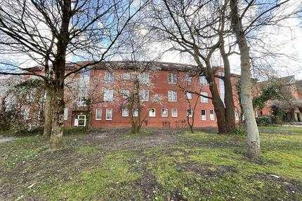 Gepflegte zwei Zimmer Wohnung frei! WBS Voraussetzung! - Itzehoe