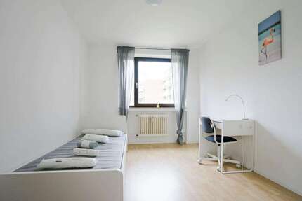 WG-Zimmer in Düsseldorf 609,00 € 9 m²