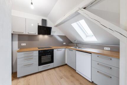 Wunderschöne 3 Zi Dachgeschoss Wohnung mit Balkon und Küche - Nürnberg Eberhardshof