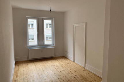 hochwertige 2-Zimmer Wohnung in schönem sanierten Altbau mit Balkon - Karlsruhe Mühlburg