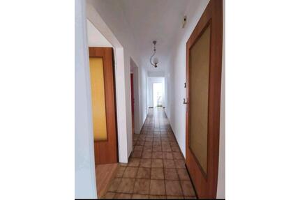 Zu Vermieten 3 Zimmer Wohnung - 650,00&nbsp;EUR Kaltmiete, ca.&nbsp; 70,00&nbsp;m&sup2; in Albstadt (PLZ: 72458)