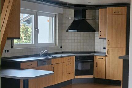 Wohnung auf Bauernhof zu vermieten 4,5 Zimmer 115m² - Much