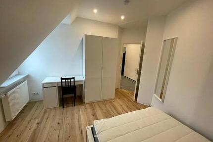 Möbliertes 13 m² WG-Zimmer in top angebundener Lage! - Nürnberg Gleißhammer