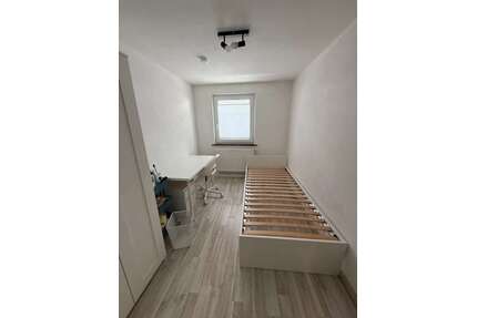 WG-Zimmer in Stuttgart 550,00 € 10 m²