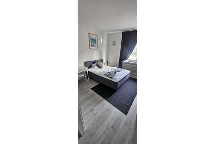 WG-Zimmer in Frankfurt 300,00 € 12.06 m²