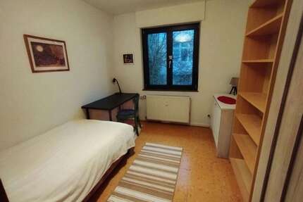 WG-Zimmer in Frankfurt am Main 560,00 € 13 m²