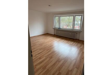 Helle 3 Zimmer Wohnung in Hemelingen - Bremen