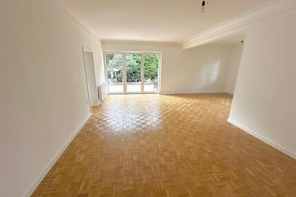 Traumhaft ebenerdige 4 Zimmer Wohnung inkl. größer Gartenterasse - Bremen Huchting