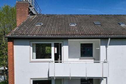 Frisch renovierte 3-Zimmer Wohnung ab 1.6. verfügbar - Bremen Schwachhausen