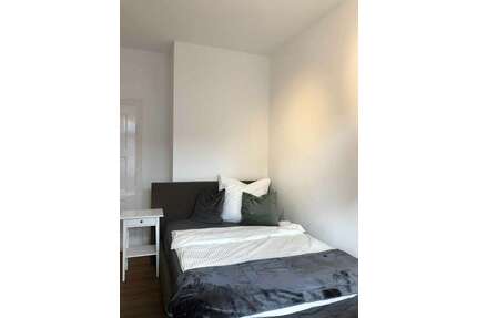 WG-Zimmer in Frankfurt am Main 685,00 € 10 m²