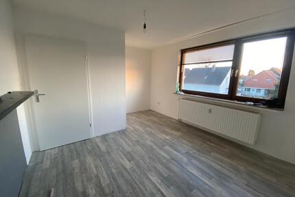 WG Zimmer Delmenhorst Stickgras in 2 FHS - Bremen Blockland