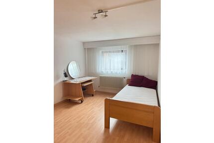 Mobileres Zimmer (16qm) mit separatem Bad und seperater Küche - Karlsruhe Mühlburg