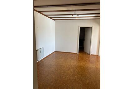 2,5 Zimmer Wohnung Lauf 77886, 75qm, OG, Balkon, Keller, Garage,