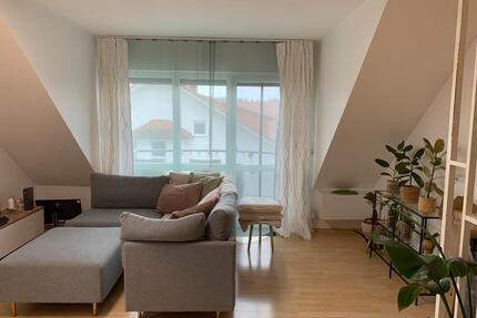 Helle Dachgeschosswohnung 1,5 Zimmer zentral in Trossingen