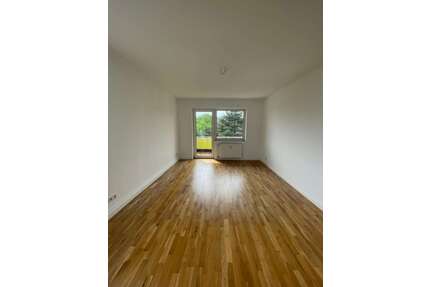Wohnung zum Mieten in Nürnberg 655,22 € 54.24 m²