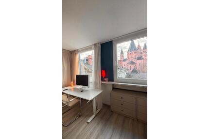 Zwischenmiete: Möblierte Altstadtwohnung mit Domblick - Juni - Mainz