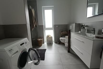 ,,Schöne,moderne, zentralgelegene 2- Zimmer Obergeschosswohnung´´ - Waldbröl