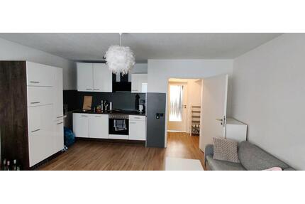 1.5 Zimmer wohnung. - 970,00&nbsp;EUR Kaltmiete, ca.&nbsp; 60,00&nbsp;m&sup2; in Düsseldorf (PLZ: 40597) Stadtbezirk 9
