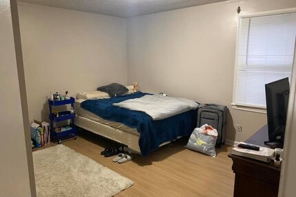 Helles, möbliertes WG-Zimmer – zentrale Lage - Düsseldorf