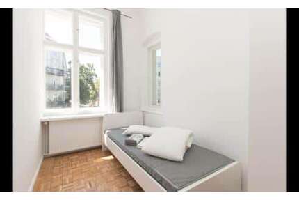 WG-Zimmer in Berlin 599,00 € 15 m²