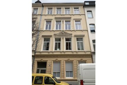 Sanierte Altbauwohnung 4 Zimmer Köln-Kalk Trimbornstrasse