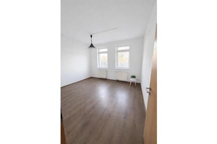 3-Zimmer Wohnung in Schönebeck - sofort bezugsfrei & renoviert - Schönebeck (Elbe)