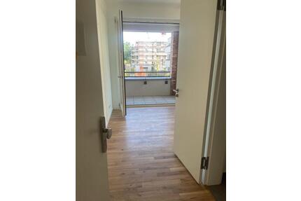 Lichtdurchflutete 1-Zimmer Wohnung 32 m² mit Balkon - Potsdam