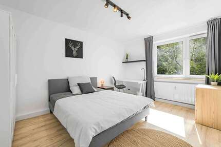 WG-Zimmer in München 990,00 € 15 m²