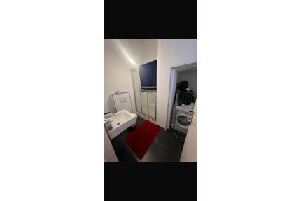 Ab sofort Zimmer vermieten - 800,00&nbsp;EUR Kaltmiete, ca.&nbsp; 25,00&nbsp;m&sup2; in Berlin (PLZ: 12057) Neukölln