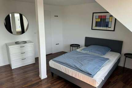 WG-Zimmer in Düsseldorf 899,00 € 25 m²