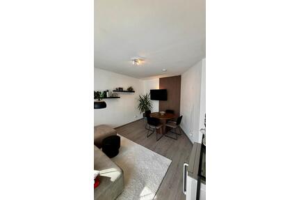 Helle 2-Zi Wohnung mit Balkon zur Zwischenmiete August-Januar - Mannheim Fahrlach