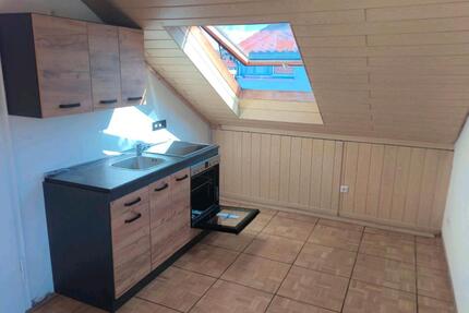 Charmante 2,5 Zimmer Dachgeschoss-Wohnung Esslingen-Zollberg - Esslingen am Neckar Pliensauvorstadt