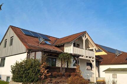 Helle 3 Zimmer Dachgeschosswohnung in Herrieden