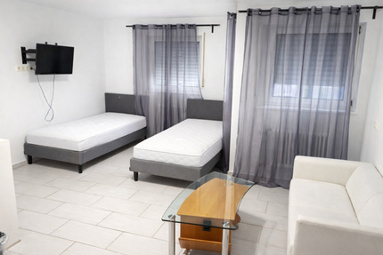 1-Zimmer Wohnung (teilmöbliert) –Nähe U-Bahn Muggenhof ab 01.03 - Nürnberg Almoshof