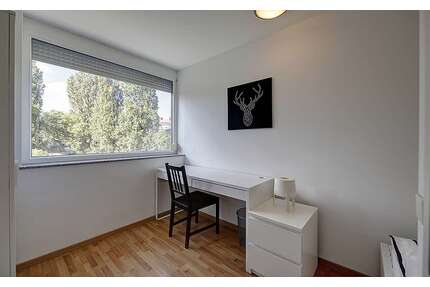 WG-Zimmer in Stuttgart 445,00 € 8 m²