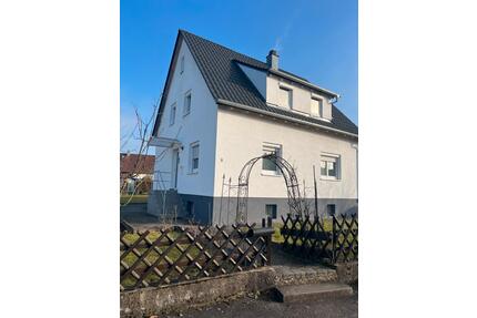 Wohnung 2-3 Zimmer 700,- Euro ab sofort verfügbar !!! - Vaihingen an der Enz