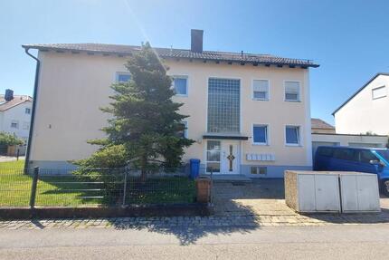 ruhige 2 Zimmer DG-Wohnung in Straubing