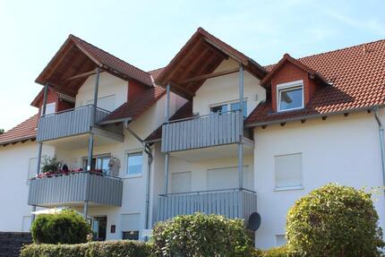 3-Zimmer DG-Wohnung mit Balkon & Blick in die Landschaft - Burglauer