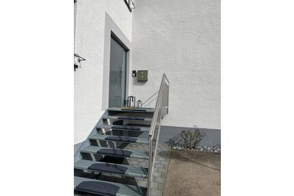 Kernsanierte 3,5 Zimmer EG - Wohnung 96 m² inkl. Küche und Balkon - Hüfingen