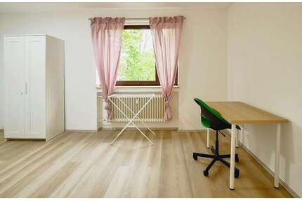 WG-Zimmer in Düsseldorf 619,00 € 10 m²