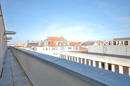 Blick über Böblingen: Exklusive 3-Zimmer Wohnung im obersten Stock!