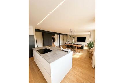 3 Zimmer Designwohnung mit Balkon & exklusiver Pergola Terrasse - Straubing