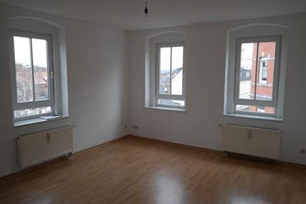 Gemütliche 2-Zimmer mit Laminat und Wannenbad mit Fenster in ruhiger Lage! - Zwickau Neuplanitz