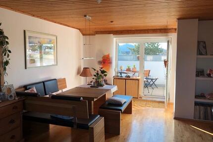 4 Zimmer Dachgeschosswohnung - 999,00&nbsp;EUR Kaltmiete, ca.&nbsp; 88,00&nbsp;m&sup2; in Burghausen (PLZ: 84489)