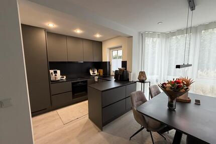 2 Zimmer Wohnung in Hochheim FELDRANDLAGE kernsaniert - Hochheim am Main