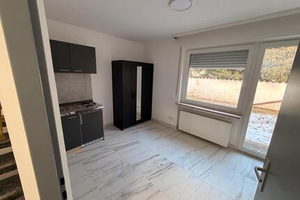 WG Zimmer Renoviert - 800,00&nbsp;EUR Kaltmiete, ca.&nbsp; 20,00&nbsp;m&sup2; in München (PLZ: 81243) Aubing-Lochhausen-Langwied